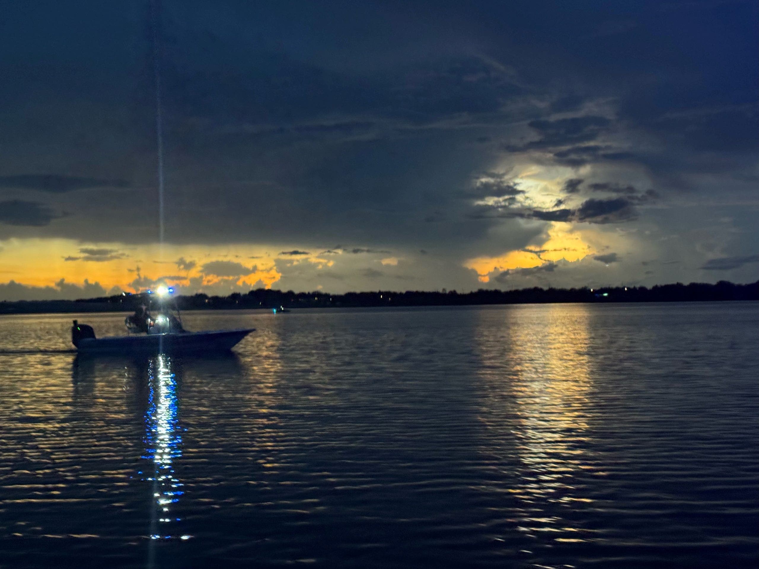 Officials still searching for missing 18-year-old at Lake McLeod on Monday