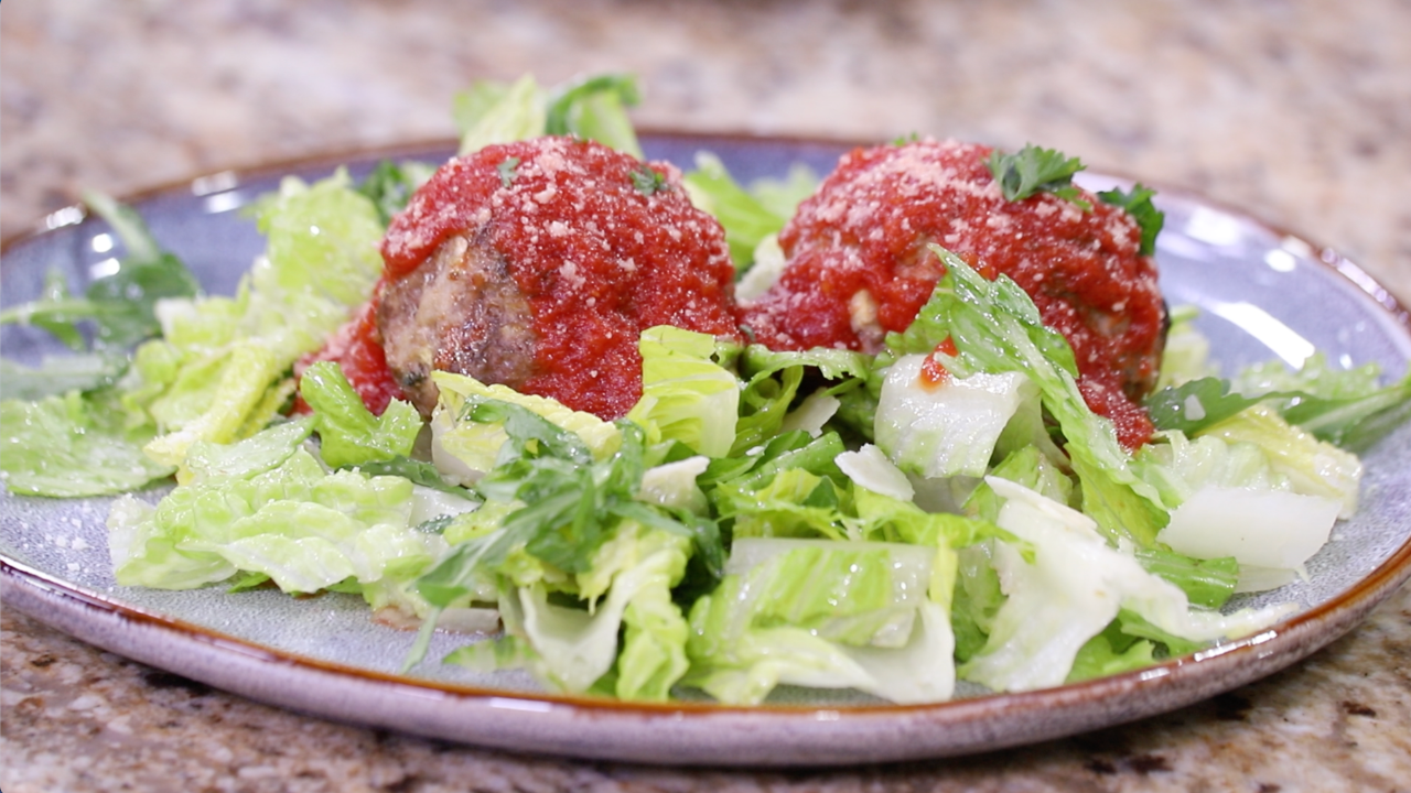 Dinner DeeAs recipe: Oven-Baked Meatball Salad