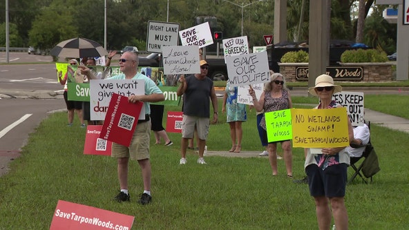 Tarpon Woods residents bring golf course concerns to Pinellas commissioners