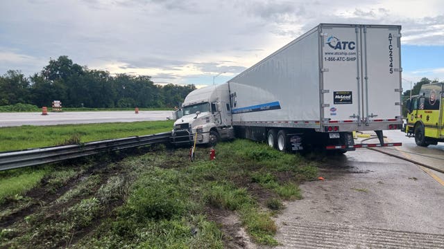 Jackknifed semi-truck in Hillsborough County blocks lanes on I-75: FHP