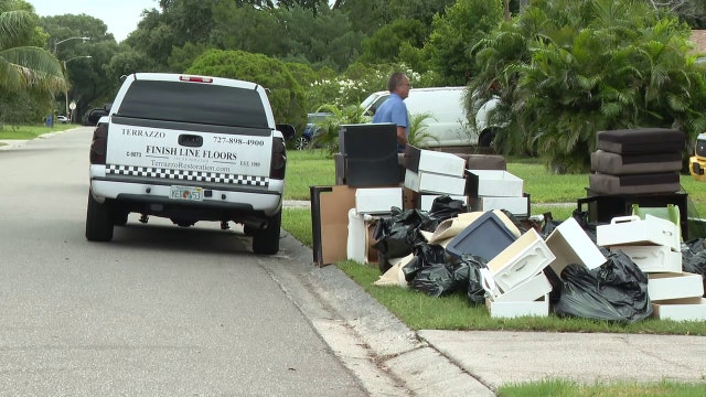 St. Pete residents without flood insurance still cleaning up after last week’s rain storms