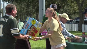 USF Bulls partner with Feeding Tampa Bay for pre-game donation drive