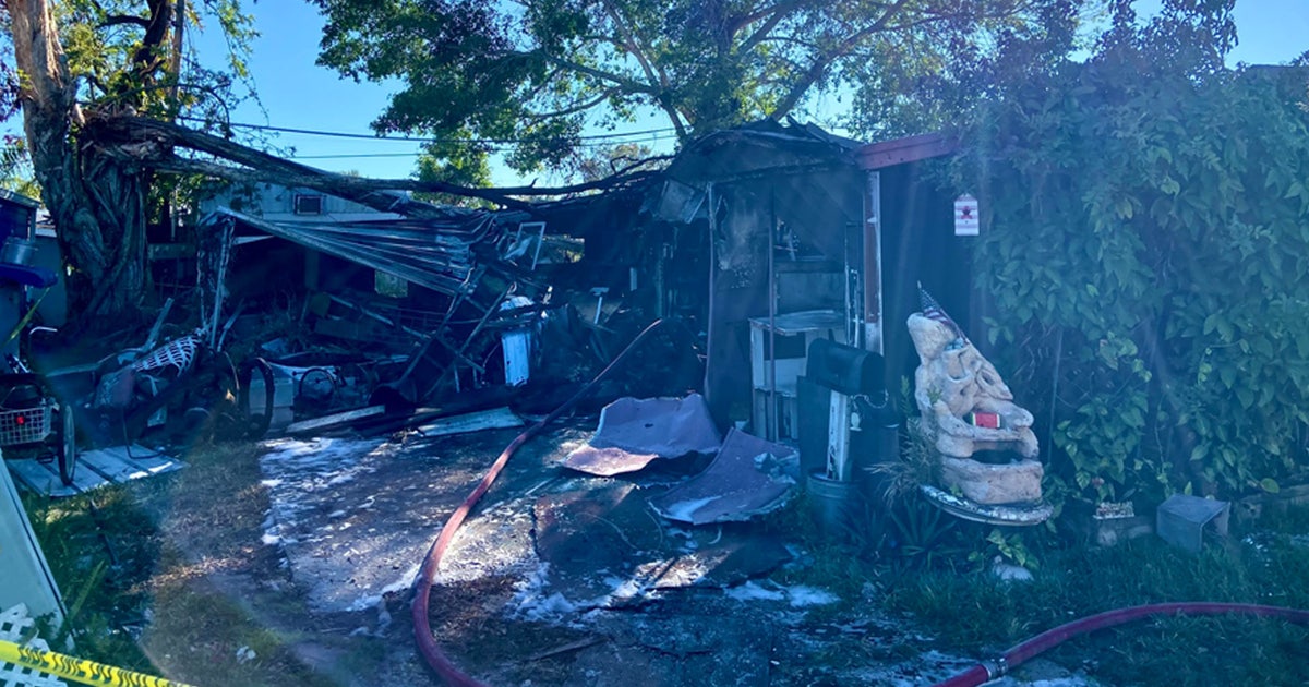 Sarasota structure fire under investigation | FOX 13 Tampa Bay