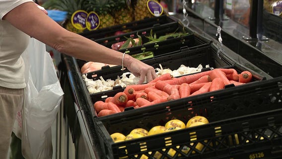 Feeding Tampa Bay working overtime to help residents recovering from hurricanes ahead of Thanksgiving