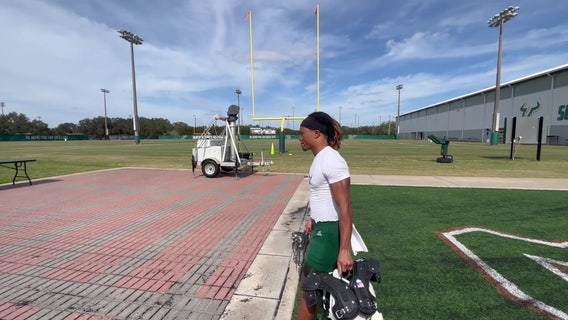 USF sophomore JeyQuan Smith balances running routes, sprints