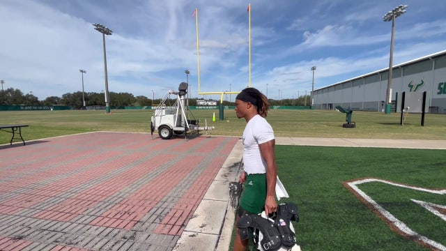 USF sophomore JeyQuan Smith balances running routes, sprints