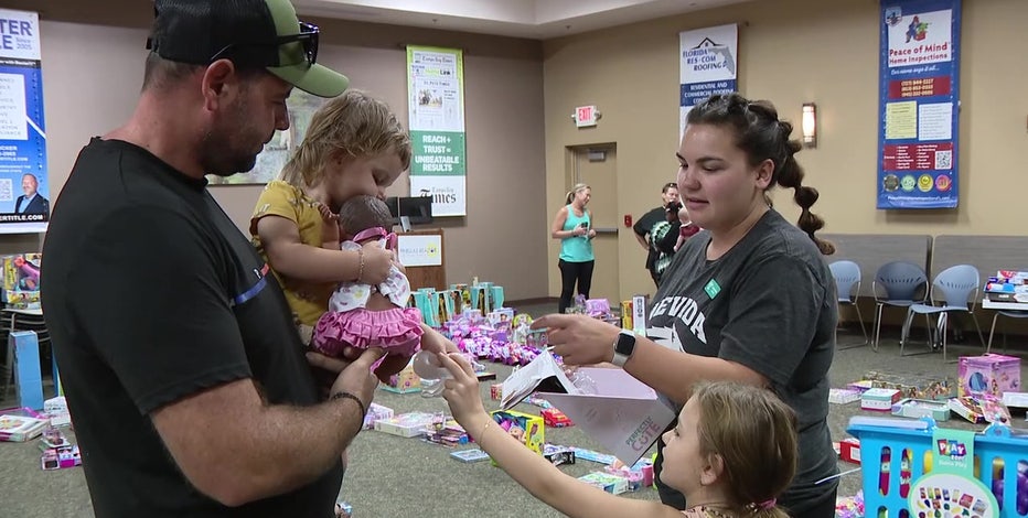 Ashlee's Toy Closet gives toys to kids affected by Hurricanes