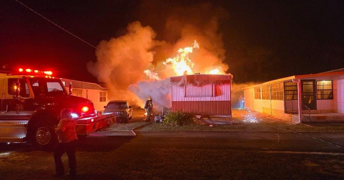 Sebring mobile home destroyed after fire breaks out: HCFR | FOX 13 ...