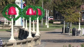 43rd annual Christmas Parade spotlights Lakeland's favorite landmarks