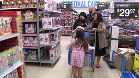 Family of Bradenton mother killed in shooting join police for Christmas shopping, no arrests