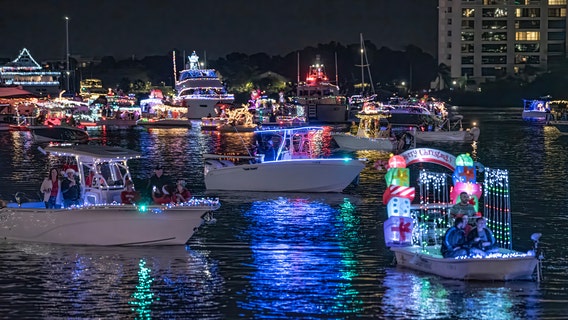 Holiday Lighted Boat Parade in Downtown Tampa Saturday night