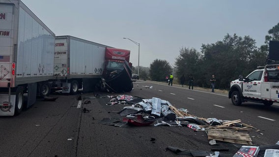 Pickup driver injured after I-75 crash involving 2 semi-trucks in Wesley Chapel