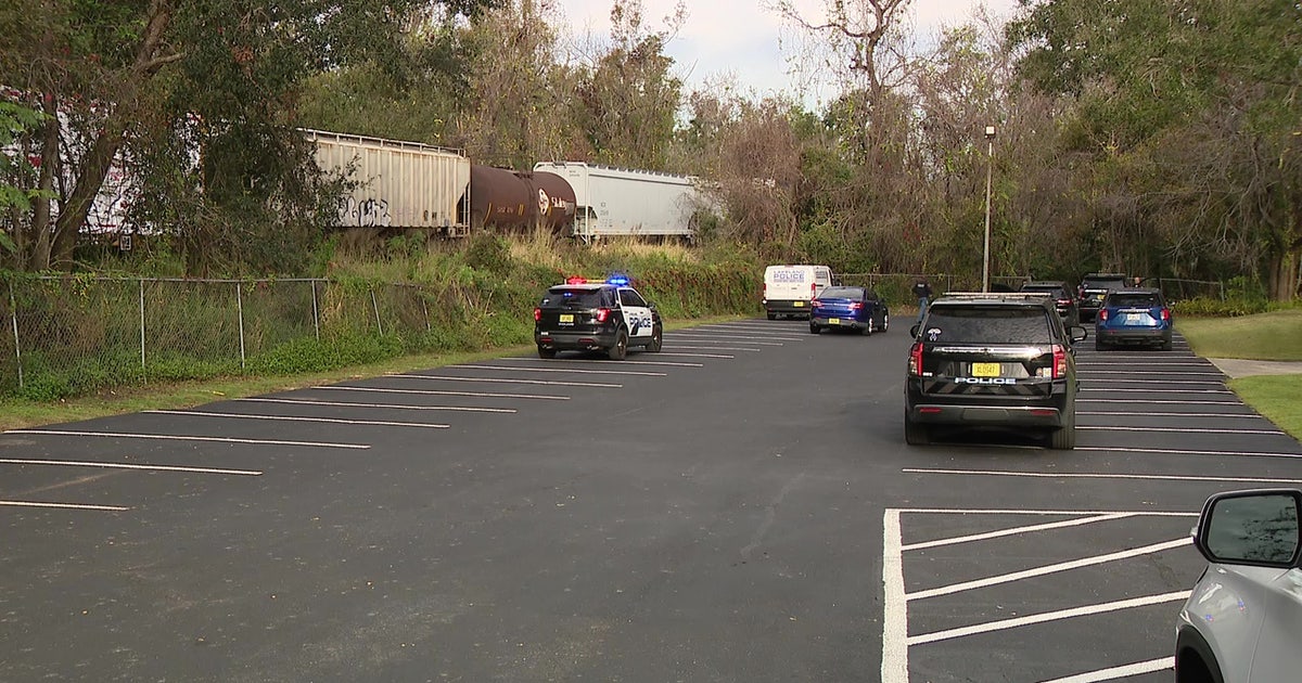 Pedestrian hit & killed by train, Lakeland police investigating | FOX ...