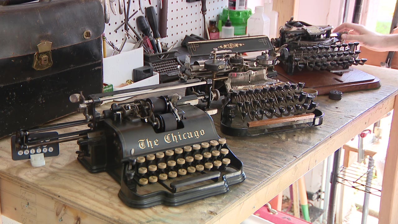 Tampa business owner shows off variety of antique typewriters from