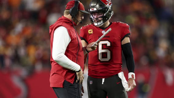Botched handoff by Baker Mayfield and late failures by Bucs’ offense contribute to playoff loss