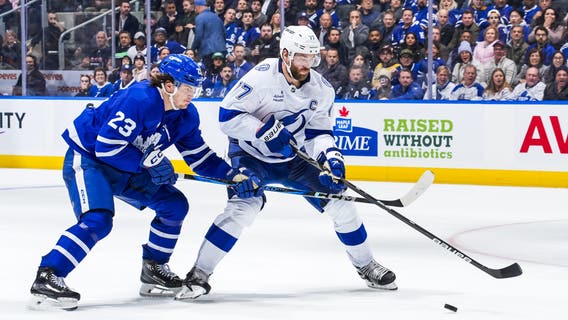 Matthew Knies scores twice, adds assist to push Maples Leafs past Lightning 5-3