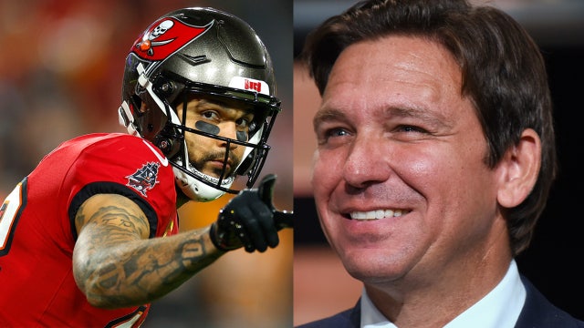 Bucs star Mike Evans receives honor from Florida Gov. Ron DeSantis
