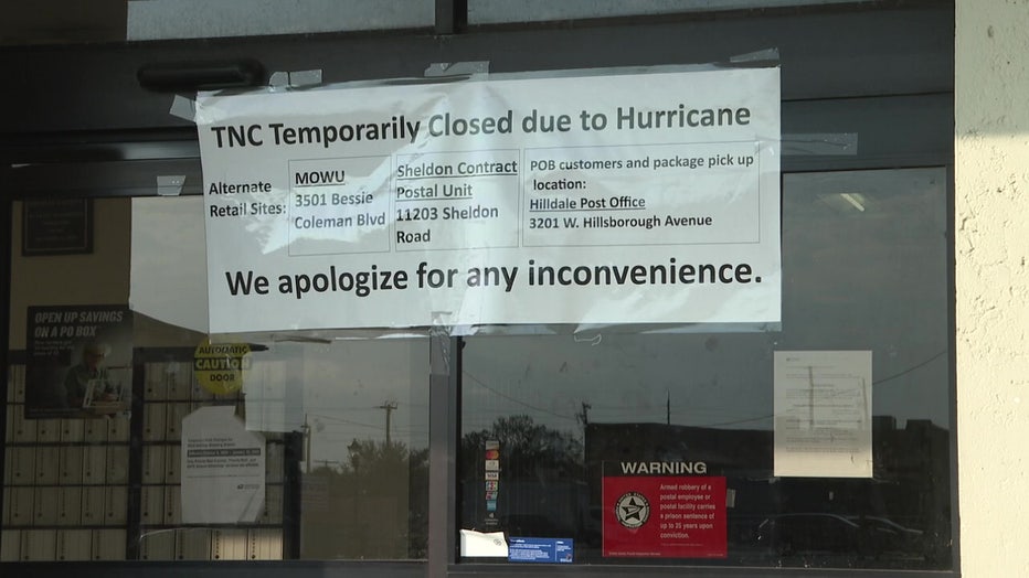 Closed notice on the door of a Ruskin post office