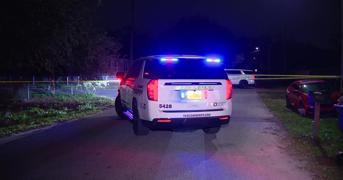 Man shot & killed in neighborhood, Pasco deputies searching for suspect ...