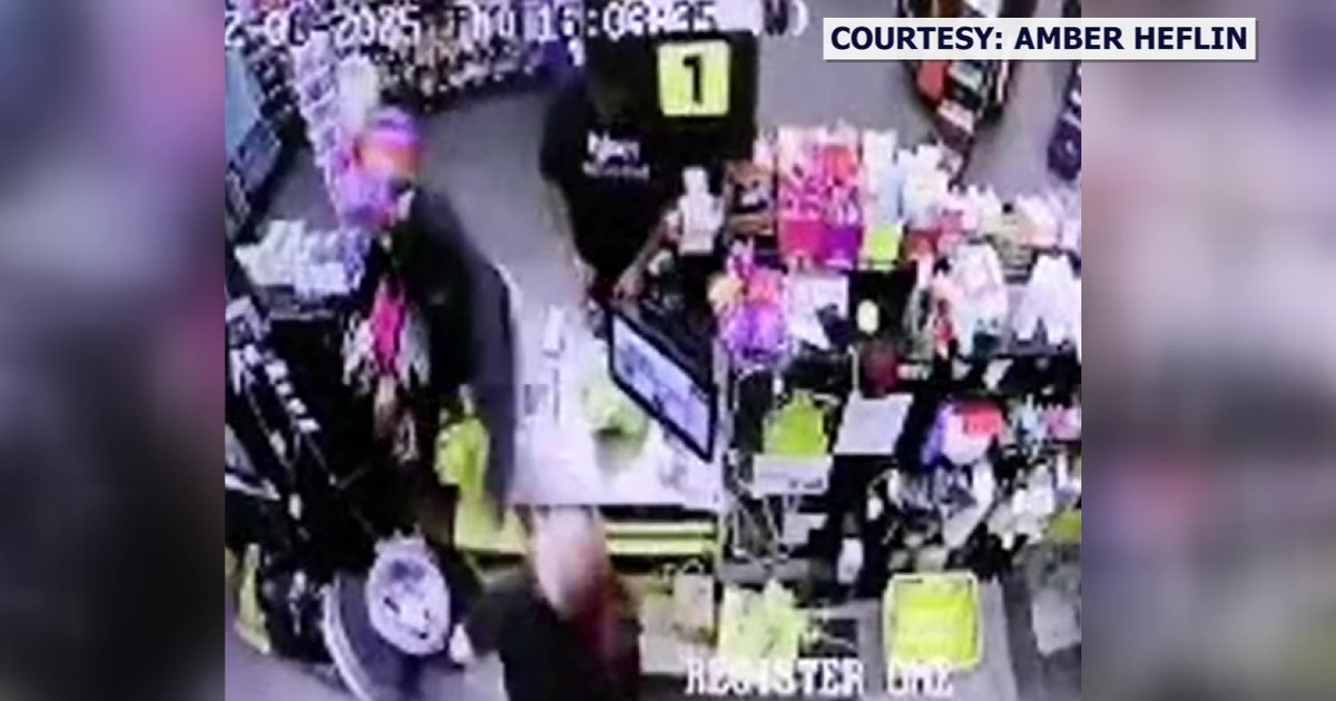 Video: Dollar General clerk punched in the mouth by customer, loses ...