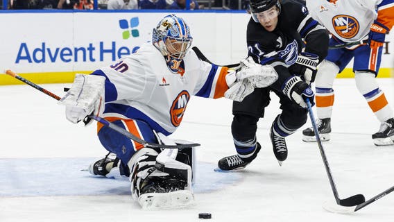 DeAngelo’s overtime goal lifts Islanders to 3-2 win over Lightning