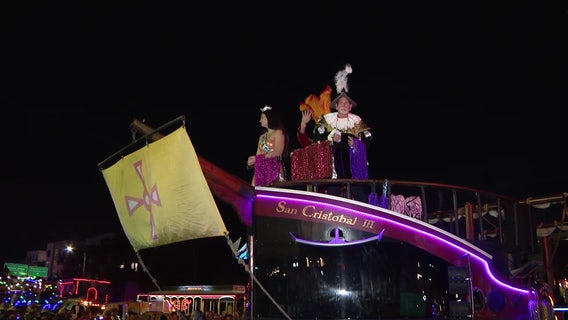 Pirates, Beads and Floats: Sant' Yago Knight Parade a family tradition for some attendees