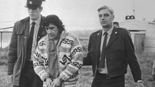 Far-left activist Leonard Peltier, serving life in murders of 2 FBI agents, leaves prison under Biden clemency