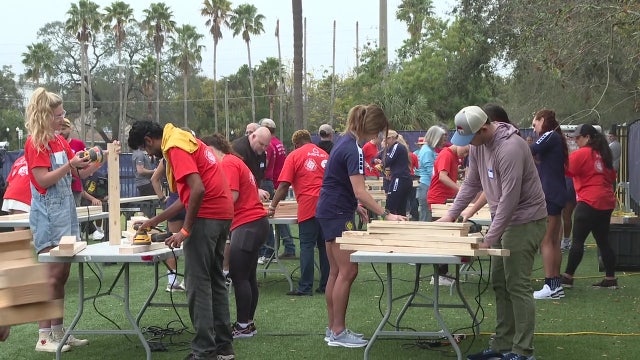 Tampa Bay Suns FC helps build beds for local children
