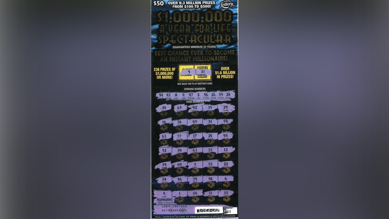 Lutz man wins $640,000 after buying lottery ticket from Publix