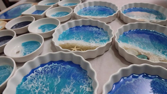 Sarasota-based artist making waves with ocean inspired art