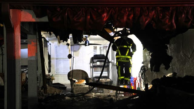 View: Firefighters battle early morning house fire in Tampa: HCFR