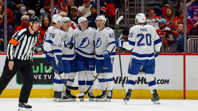 Despite Ovechkin scoring his 884th goal, Lightning beat the Capitals 3-1 for their 8th win in a row