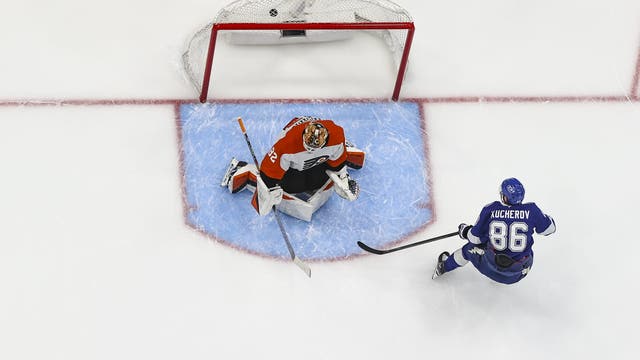 Andrei Vasilevskiy stops 21 shots in Lightning’s 2-0 win over Flyers