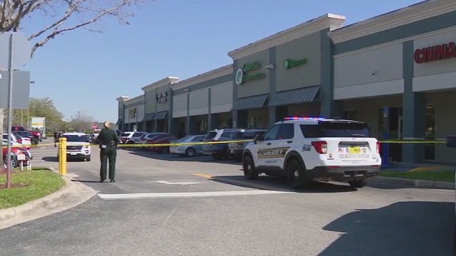 Wanted suspect hospitalized after shooting at Hernando deputy in Brooksville plaza parking lot