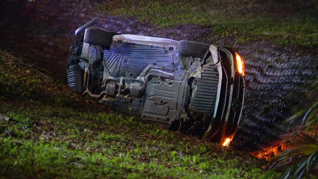 Driver crashes into ditch after taking off from traffic stop: TPD