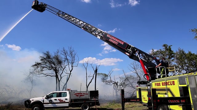 Pallett supply yard fire closes portion of U.S. 41 in Hillsborough County