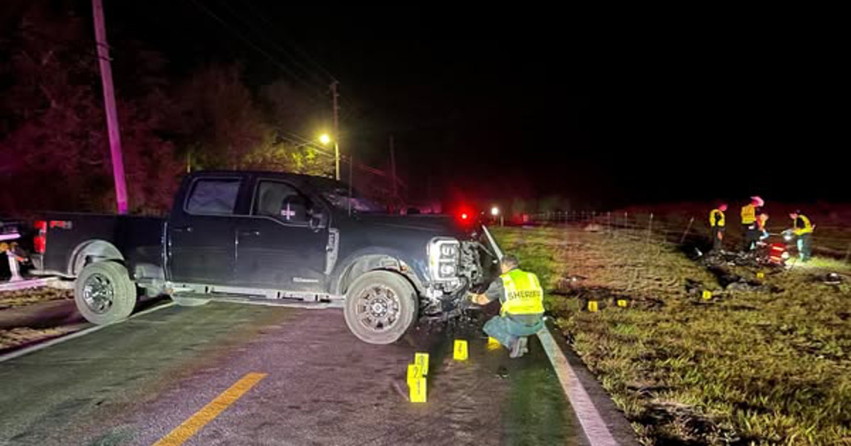 Motorcyclist killed in head-on crash on Polk County road | FOX 13 Tampa Bay