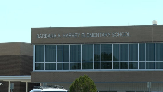 Parrish elementary school will welcome middle schoolers, district says it's solution to population boom