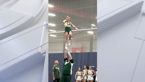 Video: USF cheerleaders' daring stunt routine goes viral