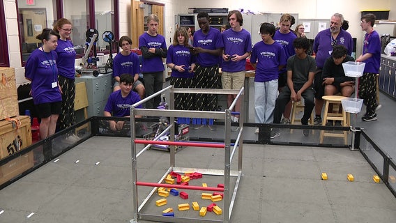 Palm Harbor University High School students to compete at the robotics world championship in Texas next week