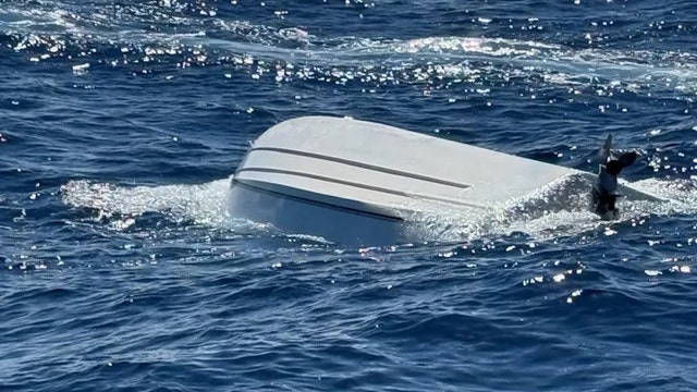Coast Guard rescues 4 passengers from capsized boat off Florida coast; 1 dead, 5 still missing