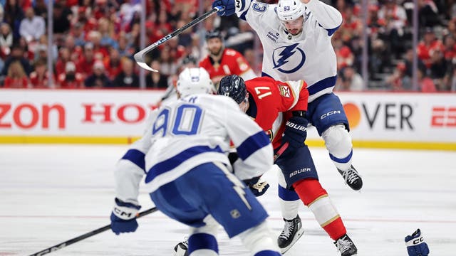 Panthers erase deficit with 2 goals in 11 seconds, beat Lightning 4-2 to take 3-1 series lead