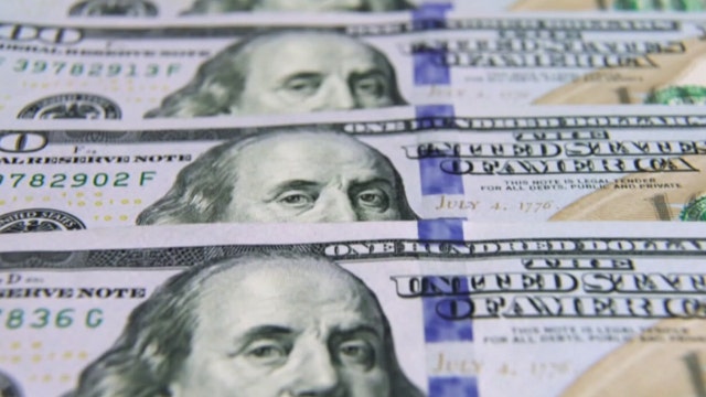 Stock market plummets amid tariff uncertainty – Here's what experts say to do next