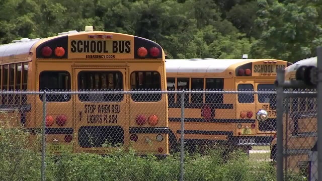 Florida lawmakers scrap statewide plan for later school start times