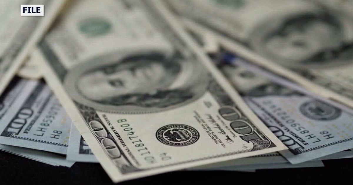 92-year-old Florida man swindled out of nearly $800k, accused romance ...