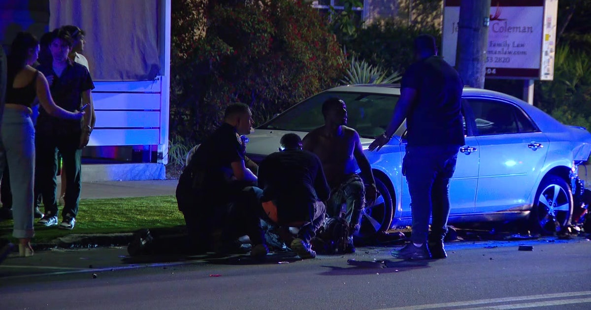 Driver arrested for DUI after hitting pedestrian: TPD | FOX 13 Tampa Bay