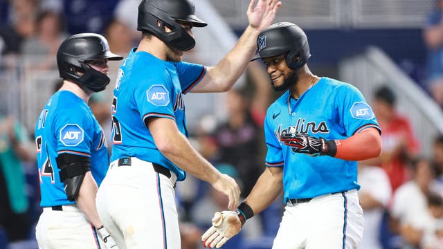 Lopez and Hicks homer to back a strong start from Quantrill in Marlins’ 5-1 win over Rays