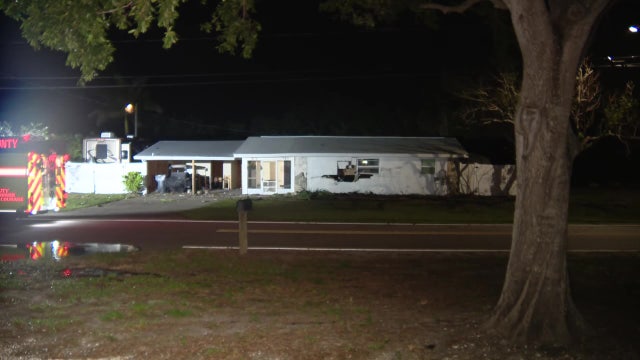 4 killed after car crashes, 'rolls' into Hillsborough County home