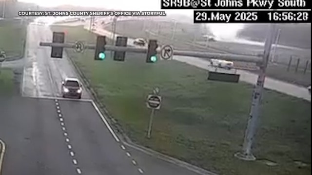 Video: Florida traffic cam captures tornado sweeping through busy intersection