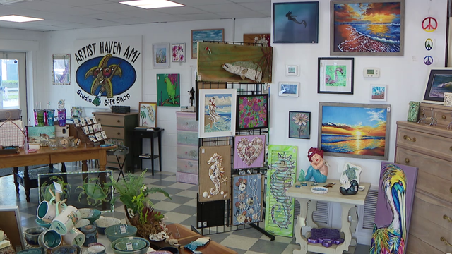 Local artists showcase their work at Holmes Beach business